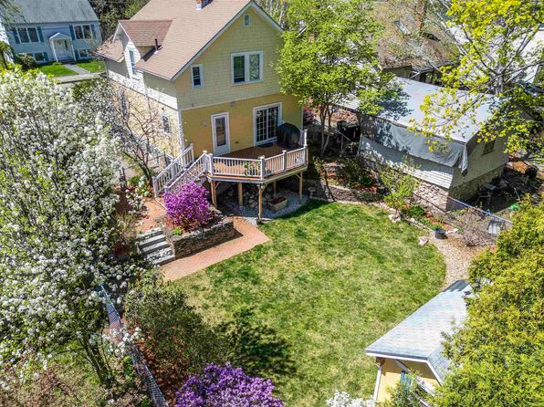 65 Ray Street, Manchester, NH 03104