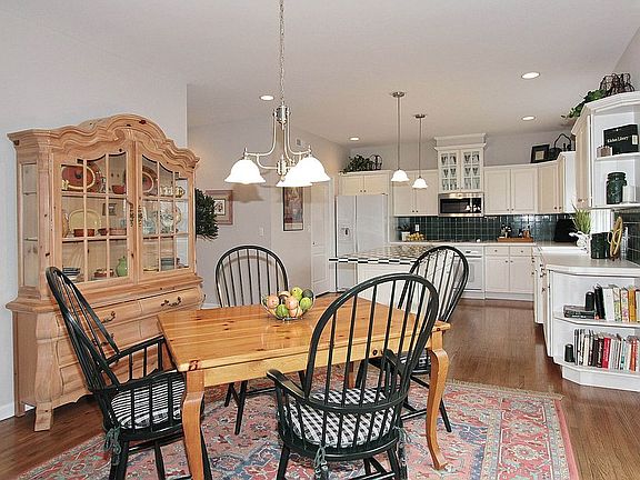 Bright and sunny kitchen
