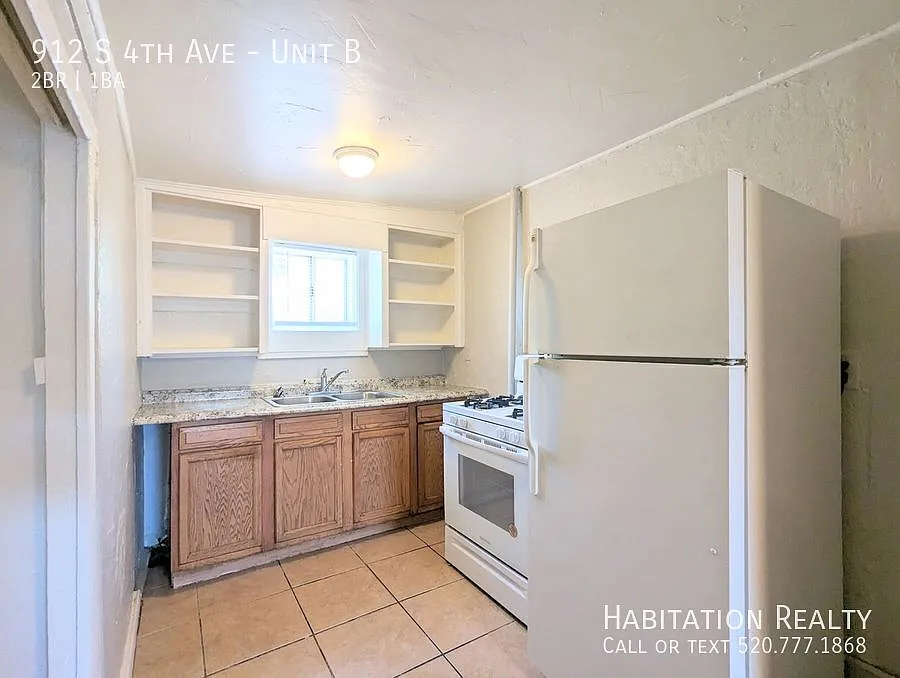 912 S 4th Ave #B