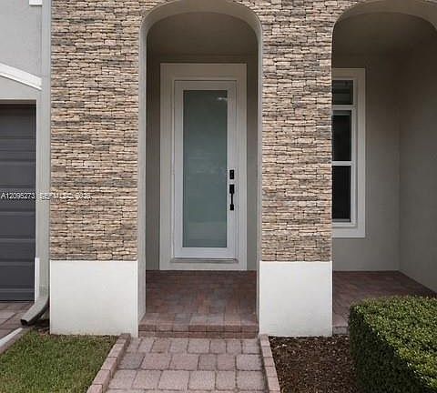 3rd image of 14753 SW 25th St