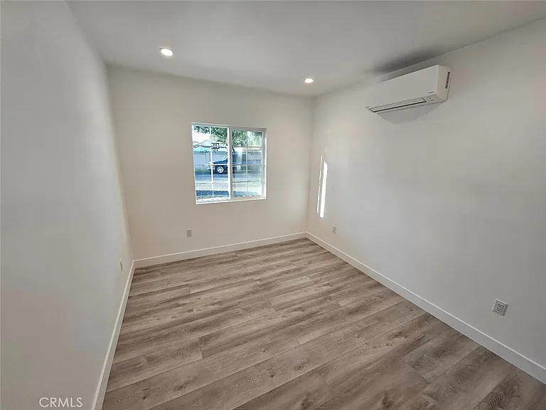 1401 S Rosewood Ave #2 — Photo 4