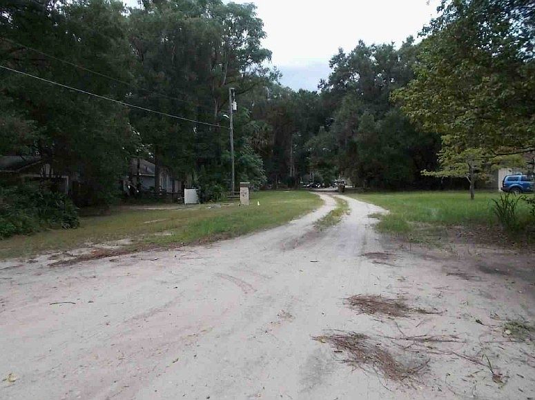 2nd image of 31211 Chevy Chase Dr