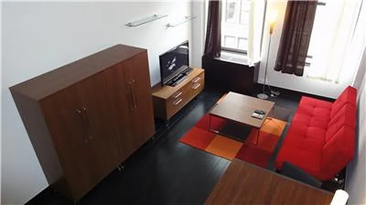 Rented by 212 Consulting Corp | media 30