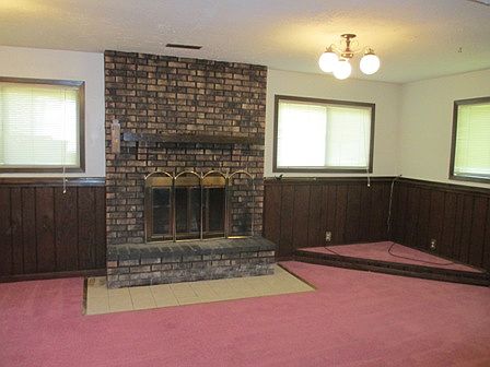 4th image of 871 Shorewood Dr