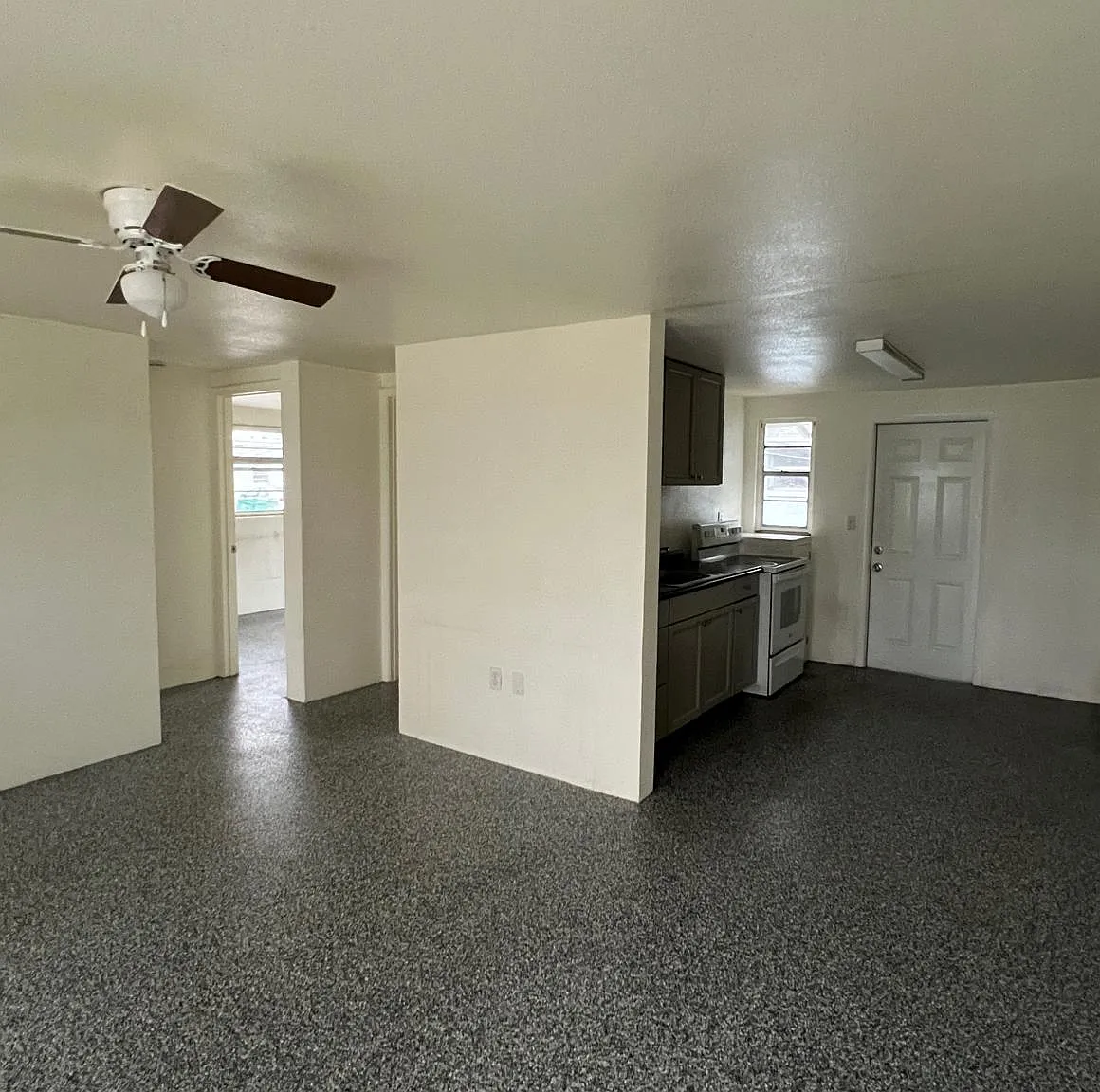 2 bed, 650 sqft, $1,499 — Photo 3