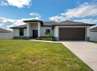 1304 Hibiscus Ave, Lehigh Acres, FL 33972