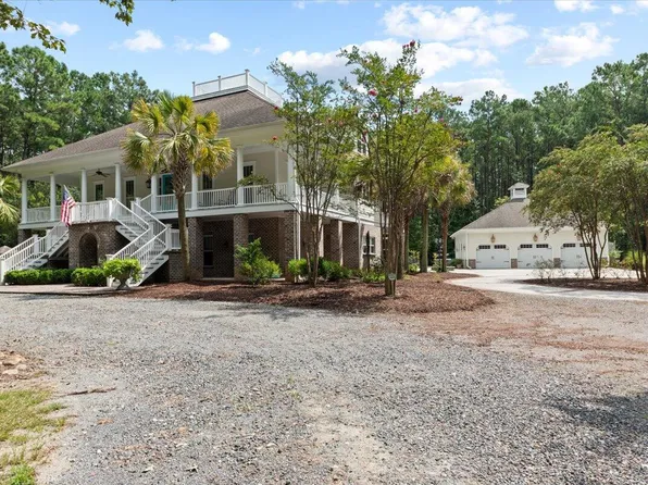 123 Old Savannah Ct, Moncks Corner, SC 29461