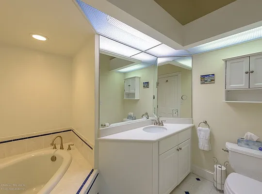 617 Simonton St — Photo 17