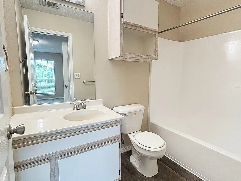 Grandview - Bedroom 3 Bath