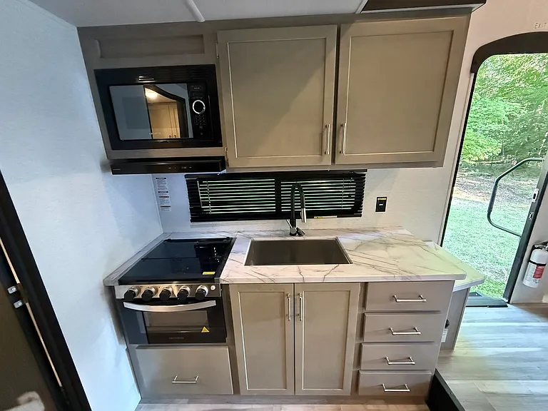412 Penrod Rd — Photo 8
