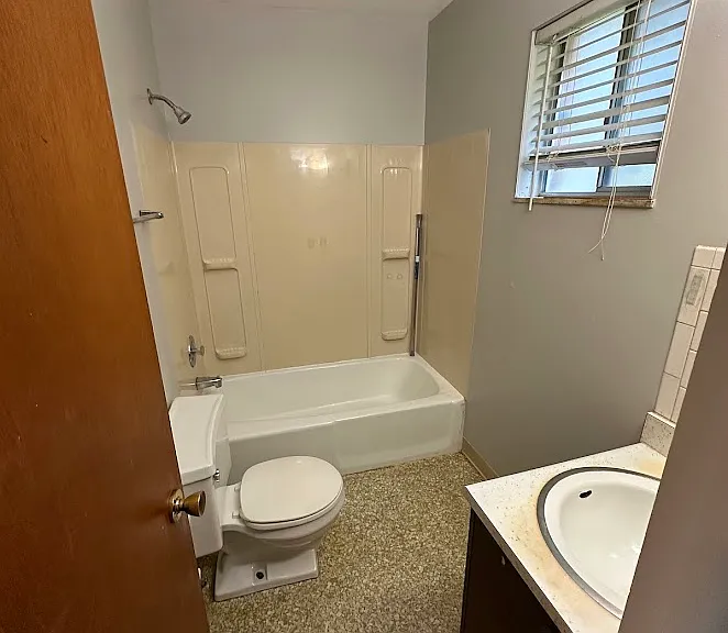 39 E Pratt St #A — Photo 6