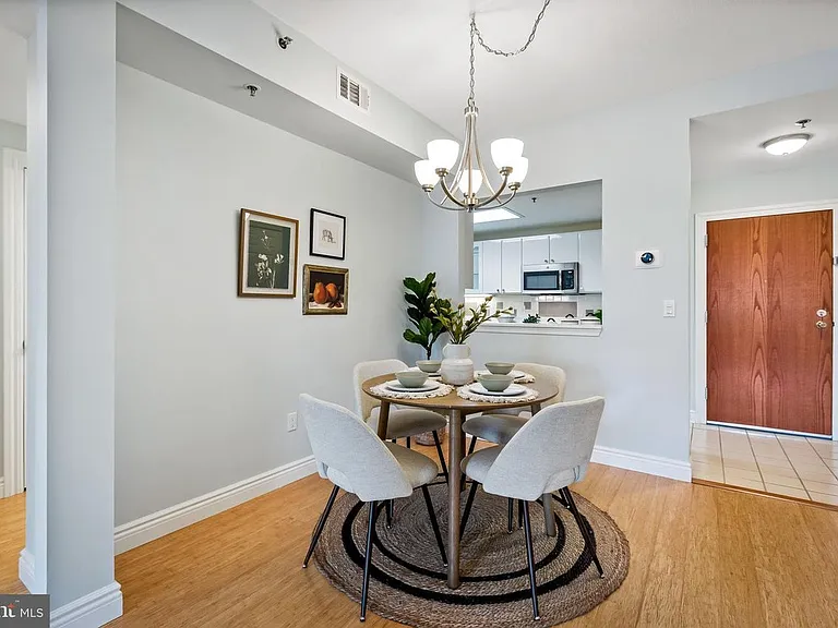 960 Fell St #960 — Photo 8