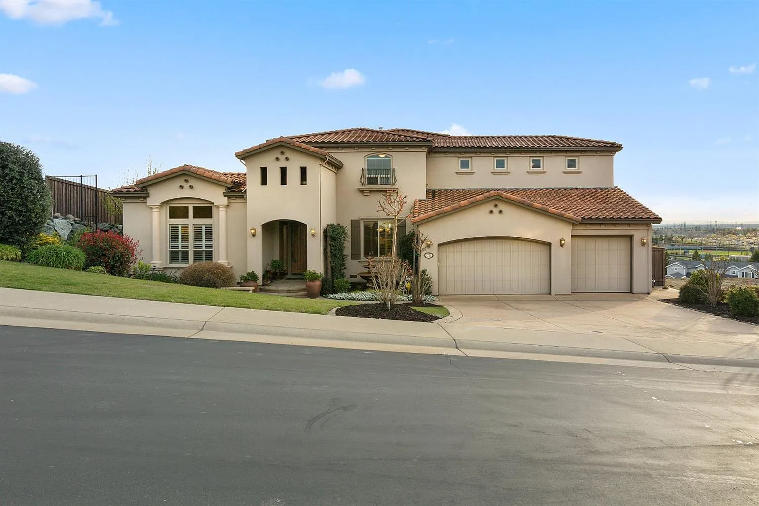 1711 Lake Vista Way photo 1