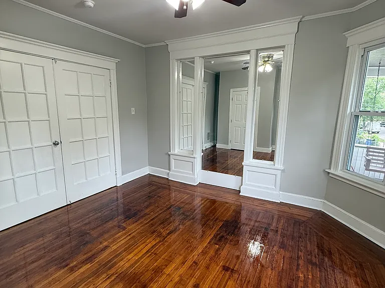 504 Winthrop Ave #B — Photo 3