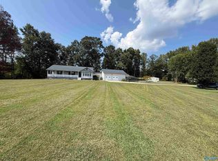 50 Merry Wood Dr, Arab, AL 35016