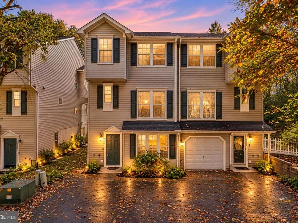 6555 Tyson Pl, Elkridge, MD 21075