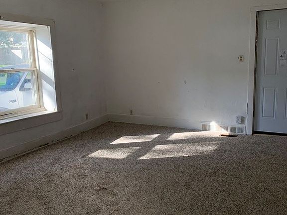 5th image of 1822 25th St