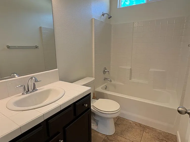 5990 E Kerckhoff Ave — Photo 18