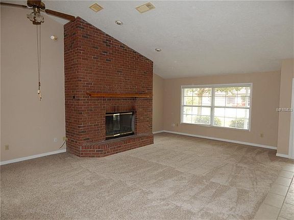 2nd image of 914 Hemingway Dr