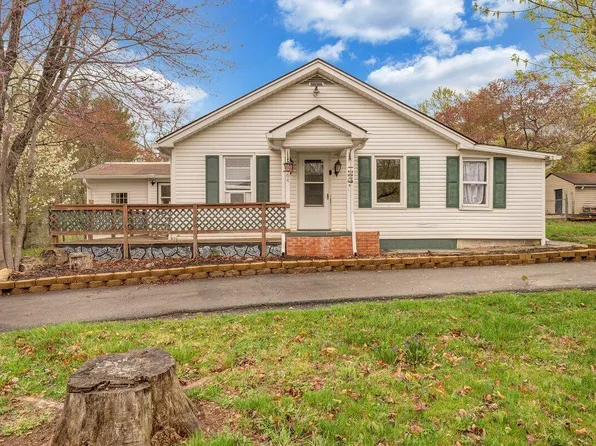 164 Christian Dr, Millboro, VA 24460