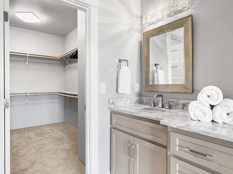 221 Skyhawk Dr — Photo 11