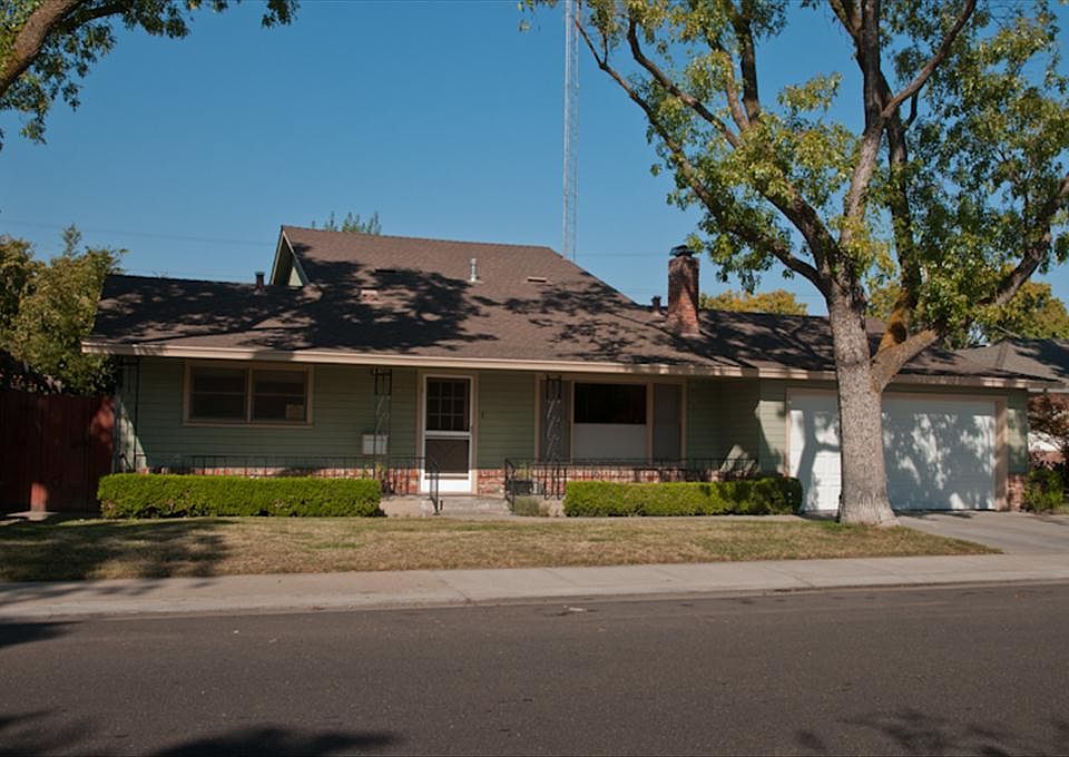 1st image of 1425 Ashwood Dr