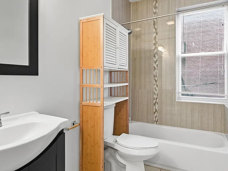2302 Mount Royal Ter — Photo 31