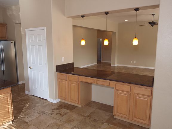 4th image of 3027 W Steinbeck Ct
