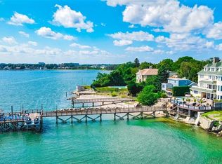 124 Crabtree Rd, Quincy, MA 02171