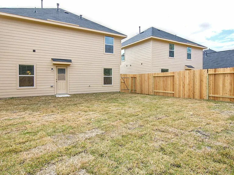 2323 Kolby Way — Photo 3