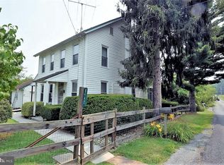 8442 Orchard Rd, Spring Grove, PA 17362