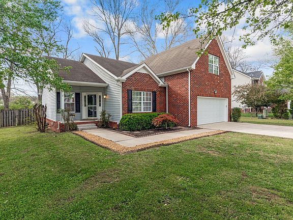 3rd image of 1007 Whitley Pl