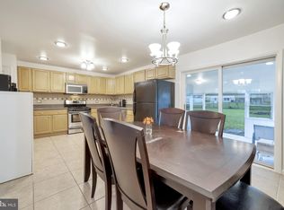 2934 Surrey Ln, Aston, PA 19014