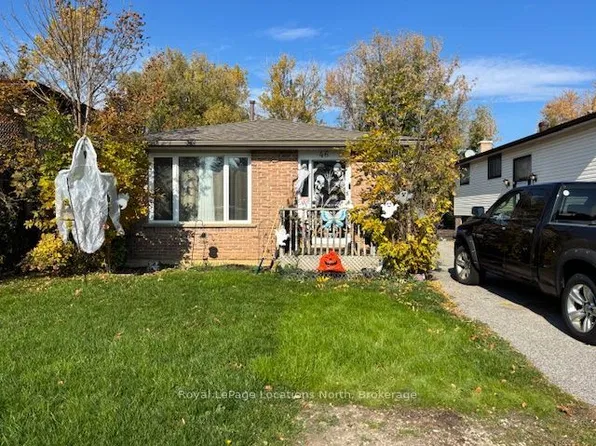 46 Courtice Cres #Basement, Collingwood, ON L9Y 4G1