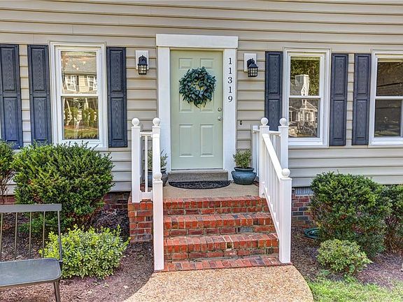 3rd image of 11319 Stonecrop Pl