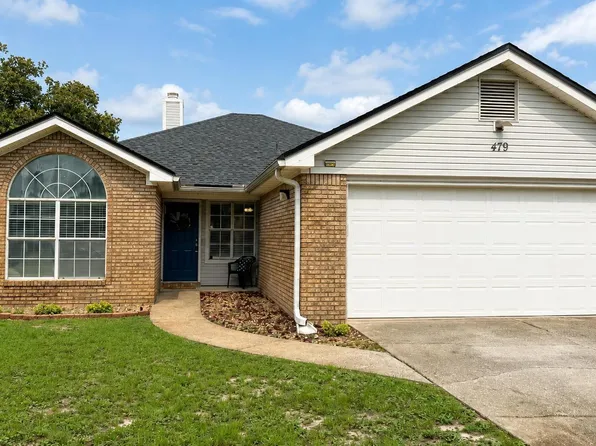 479 Cascabellas St, Mary Esther, FL 32569