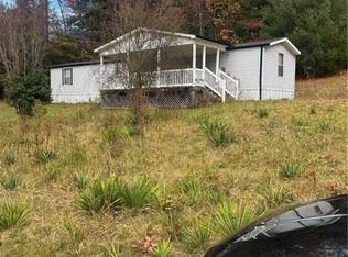 6436 Summit Rd, Purlear, NC 28665