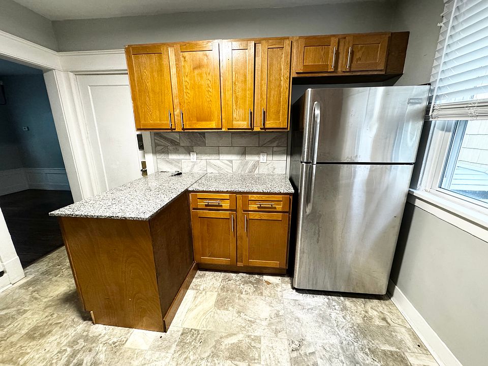 1st image of 230 Lovering Ave Unit 1