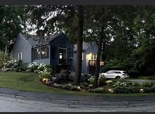 6 Minuteman Ln, Exeter, NH 03833