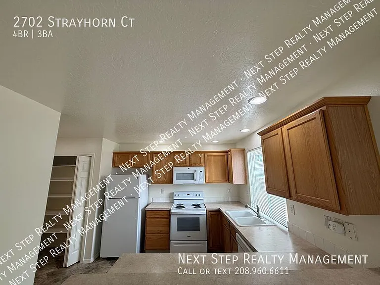 2702 Strayhorn Ct — Photo 7