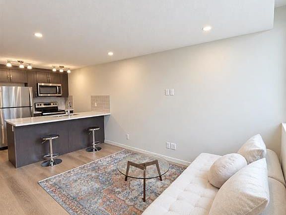 4th image of 474 NE Seton Cir SE #504