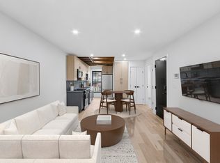 183 Green St APT 2L, Brooklyn, NY 11222