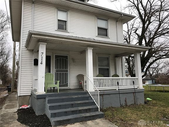 3rd image of 714 Five Oaks Ave