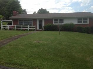 202 Doak Dr, Greeneville, TN 37745