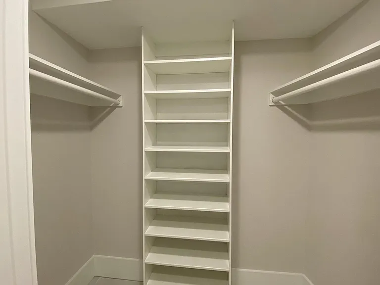 1432 Newton St NW #B — Photo 8