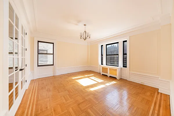 Rented by Compass | media 22