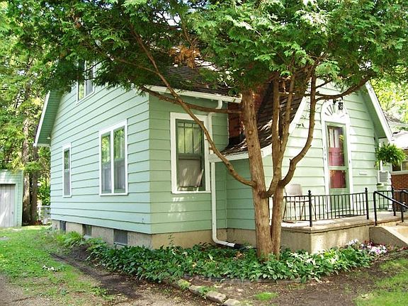 4th image of 1114 Pearl St