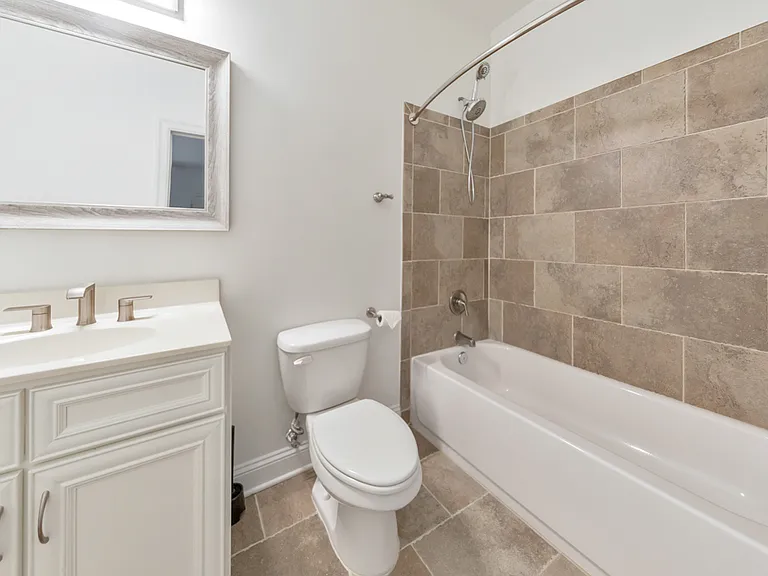 901 Abernathy Rd #1 — Photo 35