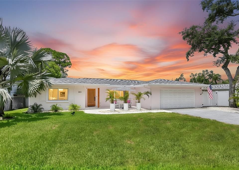 1st image of 223 PINECREST DRIVE