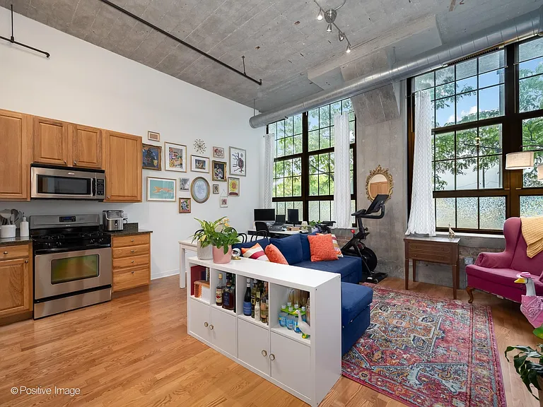3963 W Belmont Ave #104 — Photo 7